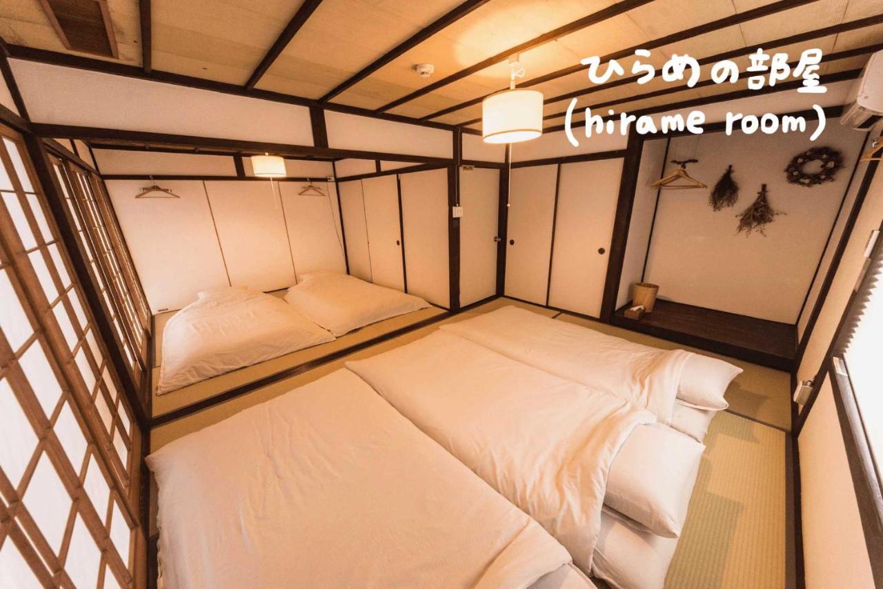 Book & Guesthouse Hitotomaru Toyooka  Δωμάτιο φωτογραφία